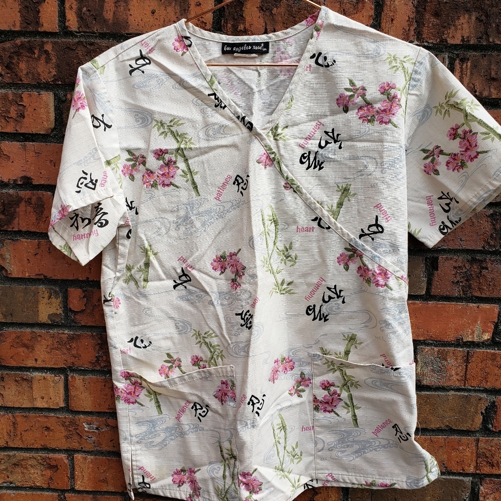 Los Angeles Rose Asian/Floral Scrubs Top